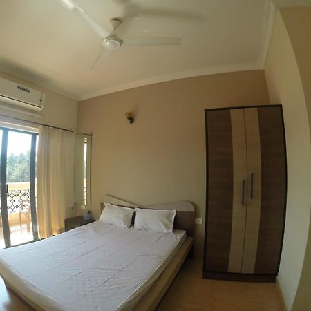 Ocean Crest Hotel Colva Exterior foto